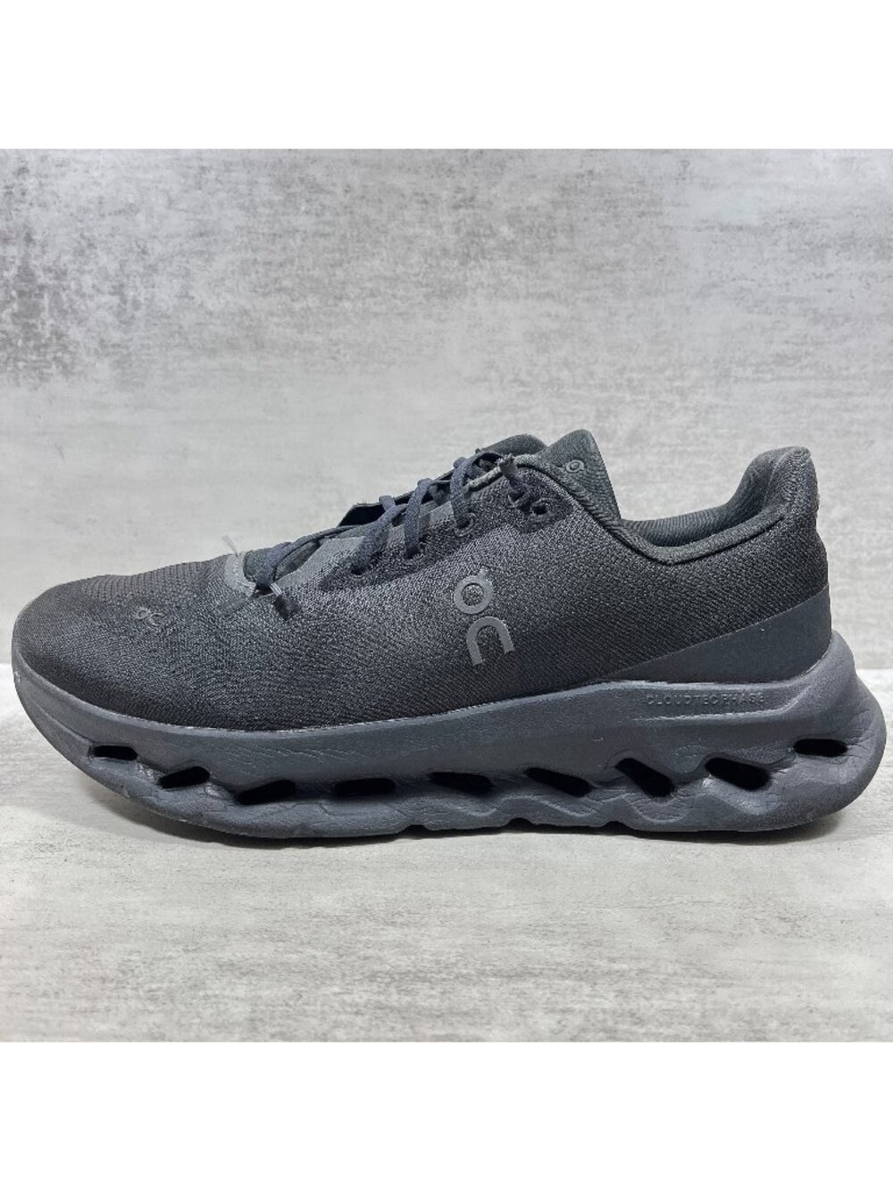 On Cloud Cloudtilt Running Shoes - Men's Size 9.5 - Black